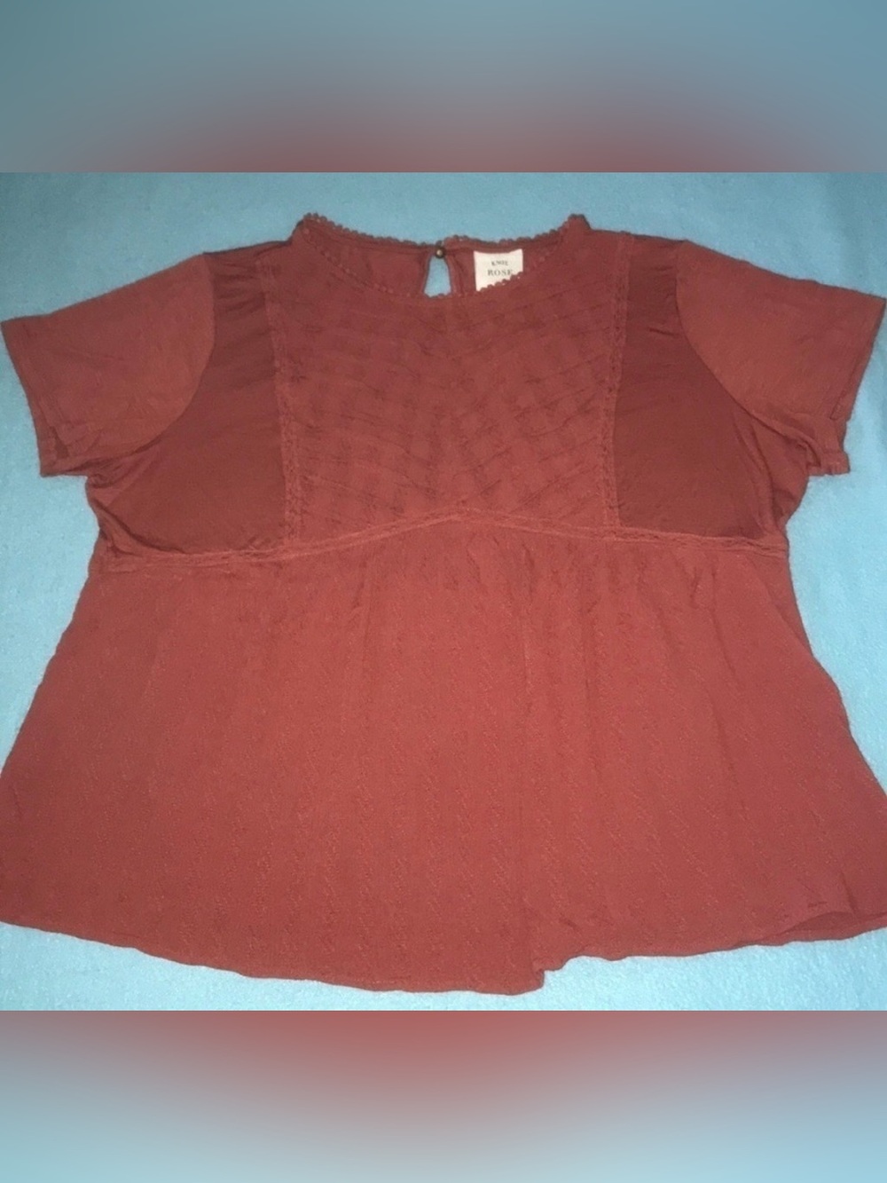 𝅺KNOX ROSE top rust colored button keyhole closure beautiful details NEW size XL